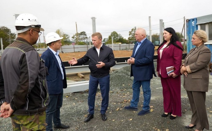 Cпортплощадку в Дальнем взяли на особый контроль Cпортплощадку в Дальнем взяли на особый контроль