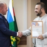 Столичный глав СКР наградил мужчину за спасение девушки от насильника