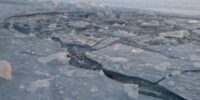 В Астрахани спасатели вытащили из Волги мужчину, прыгнувшего с причала