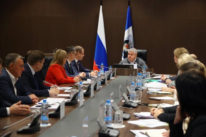 В Новгородской области обсудили ключевые направления проекта «Помощь рядом» В Новгородской области обсудили ключевые направления проекта «Помощь рядом»