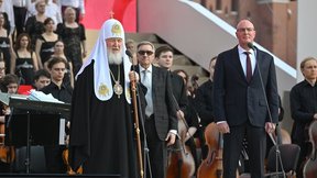 Патриарх Московский и всея Руси Кирилл и Дмитрий Чернышенко поздравили россиян с Днём славянской письменности и культуры