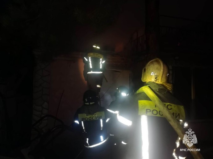 В Тульской области за сутки потушили пожар в частном доме и ликвидировали последствия трех ДТП В Тульской области за сутки потушили пожар в частном доме и ликвидировали последствия трех ДТП