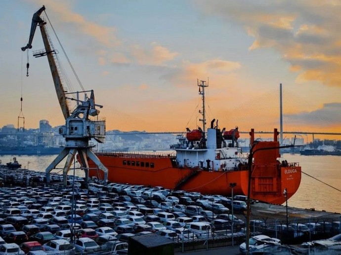 Утильсбор перевёл таможни Приморского края на круглосуточный режим Утильсбор перевёл таможни Приморского края на круглосуточный режим