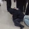 В Железногорске полиция разобралась в драке 13-летних школьниц в торговом центре