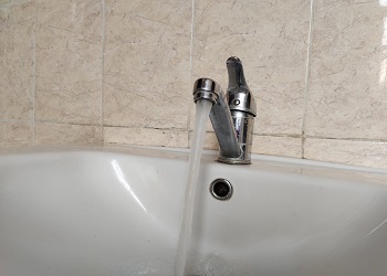 В Чигирях три месяца не проверяли воду, поставляемую жителям