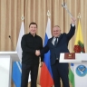 Игорь Русских вступил в должность главы Чойского района и тоже получил разводной ключ