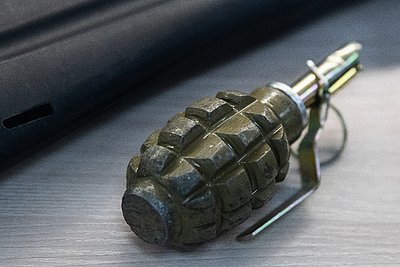 Украинцы решили спасаться от военкомов гранатами