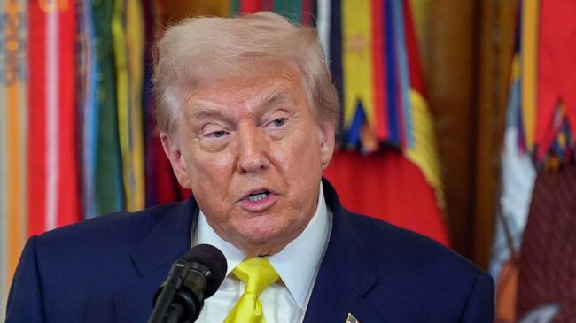 Трамп сравнил мирный план по Украине со «сложной сделкой с недвижимостью» Трамп сравнил мирный план по Украине со «сложной сделкой с недвижимостью»