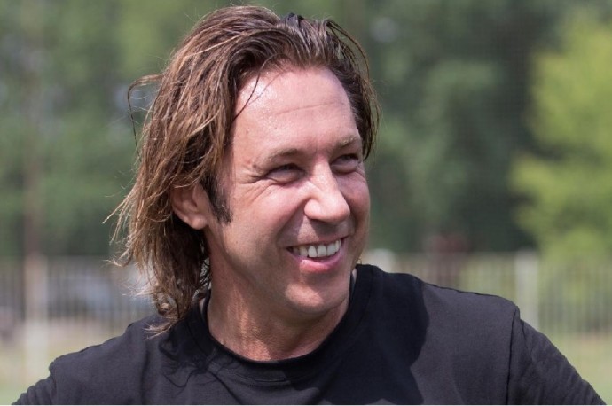 Мостовой высказался об уровне нынешних экспертов: "До ворот добить не могут" Мостовой высказался об уровне нынешних экспертов: "До ворот добить не могут"