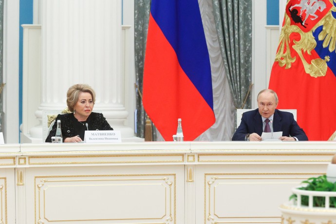 Путин поддержал предложение Матвиенко о развитии системы яслей в РФ Путин поддержал предложение Матвиенко о развитии системы яслей в РФ