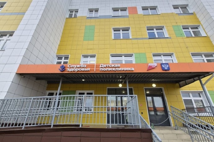 Два года без поликлиники: подрядчика заставили заплатить 5 миллионов за долгострой