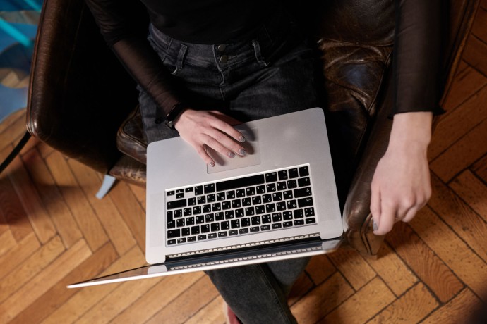 Rambler&Co: 59% россиян сочли полезным потребление новостей с помощью ИИ Rambler&Co: 59% россиян сочли полезным потребление новостей с помощью ИИ