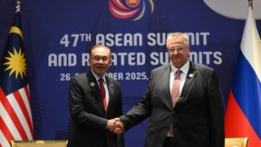 Алексей Оверчук провёл встречу с Премьер-министром Малайзии Анваром Ибрагимом