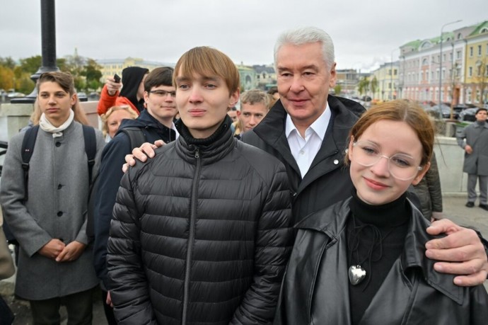 Сергей Собянин поздравил москвичей с Днем молодежи