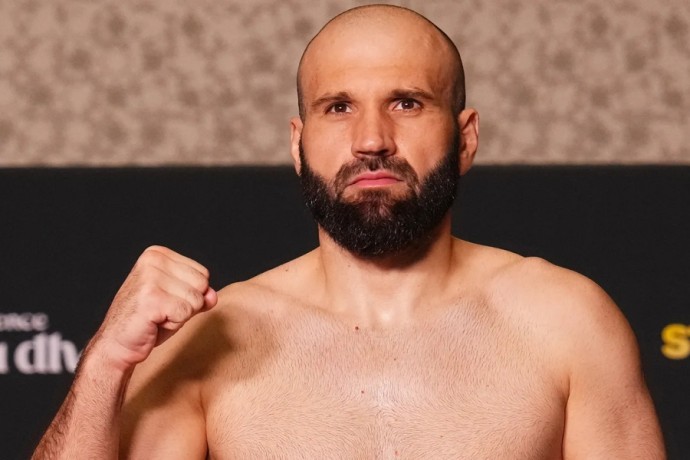 Мурзаканов уверенно победил Ракича на турнире UFC 321: отправил в нокаут уже в первом раунде Мурзаканов уверенно победил Ракича на турнире UFC 321: отправил в нокаут уже в первом раунде