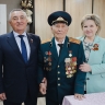 Юрий Бобрышев и Елена Писарева поздравили ветеранов с наступающим Днём Победы
