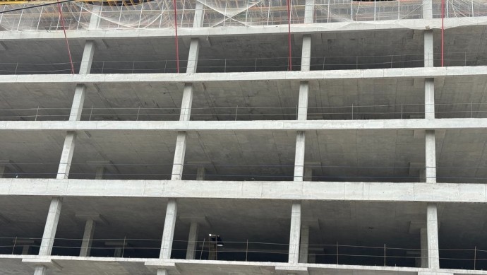 В Уфе работник строительной компании упал с высоты В Уфе работник строительной компании упал с высоты