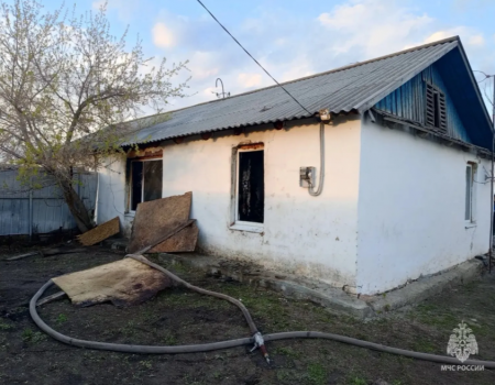 В Башкирии при пожаре в жилом доме пострадали мужчина и ребенок