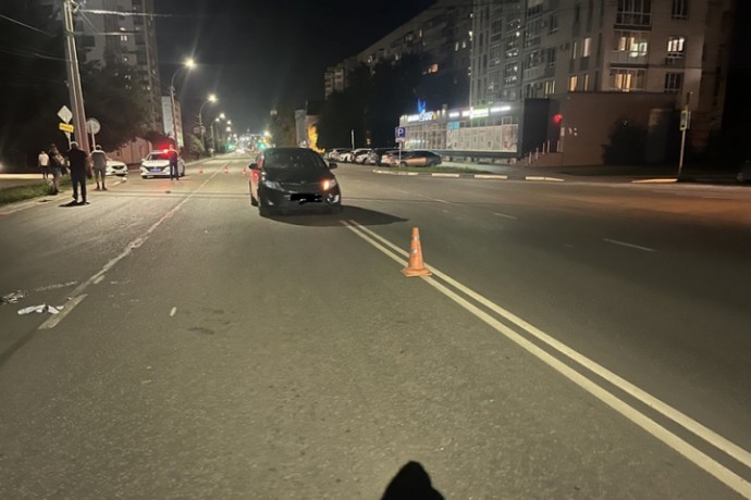 В центре Тамбова пешеход попал под колеса иномарки