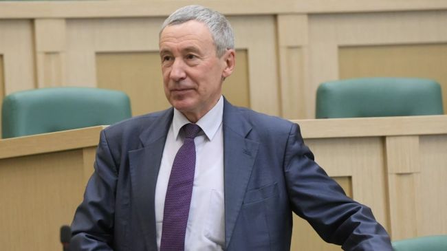 Россия ответит, если Киев попытается сорвать парад Победы в Москве — сенатор Климов