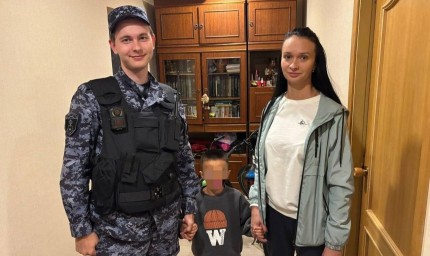 Росгвардия помогла вернуть домой шестилетнего мальчика, потерявшегося на Бухарестской улице