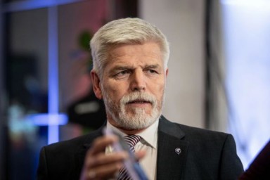 Президент Чехии заявил о необходимости прямых переговоров ЕС с Россией