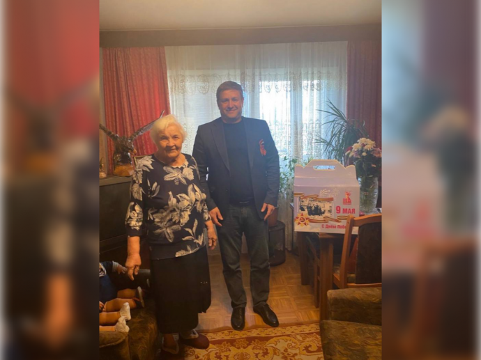 В Пензе ветеранам вручили подарки к 80-летию Победы
