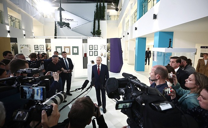 Заявление Владимира Путина для СМИ по итогам телефонного разговора с Президентом США Дональдом Трампом