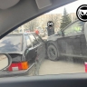 На парковке в центре Пензы столкнулись две машины