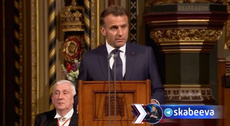 Эммануэль Макрон опозорился во время своего визита в Великобританию