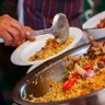 Россиянка описала цены на еду в Узбекистане фразой «большая порция плова стоит 350 рублей»