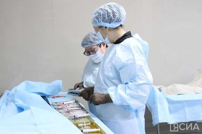 Врачи вытащили из глаза якутянина насекомое Врачи вытащили из глаза якутянина насекомое