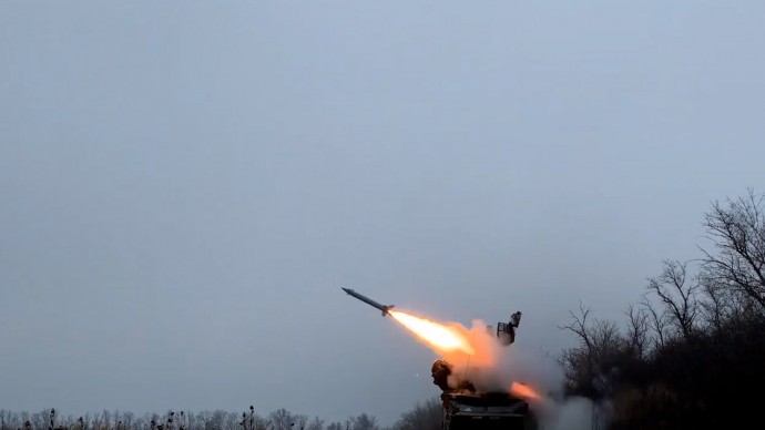 Средства ПВО уничтожили 12 украинских БПЛА над Россией