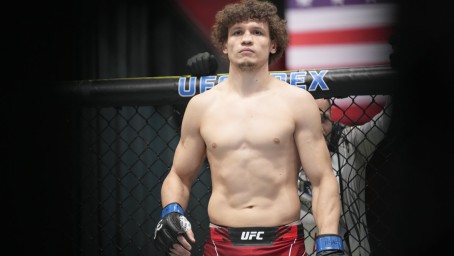 Роман Копылов — Атеба Готье: началась прямая трансляция боя UFC