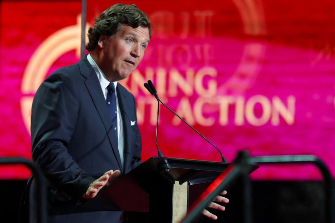 Журналист Такер Карлсон назвал свою поездку в Москву великолепной Журналист Такер Карлсон назвал свою поездку в Москву великолепной