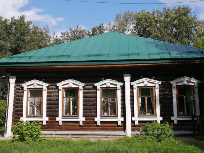 В Ярославле отремонтировали крышу музея Максима Богдановича В Ярославле отремонтировали крышу музея Максима Богдановича