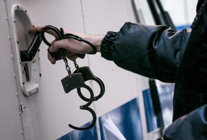 В Москве водитель такси изнасиловал 17-летнюю нетрезвую пассажирку В Москве водитель такси изнасиловал 17-летнюю нетрезвую пассажирку