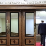 Вместо шашлыков — заседания: депутаты решили поработать лишнюю неделю в июле