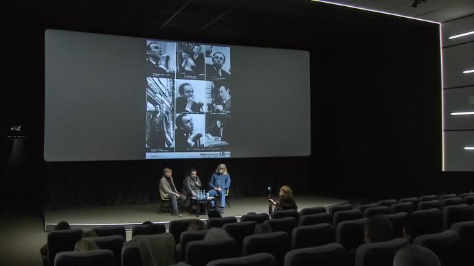 100-летие Иннокентия Смоктуновского: на Ленфильме прошел литературный вечер, а также стартовала выставка «Русский Гамлет» 100-летие Иннокентия Смоктуновского: на Ленфильме прошел литературный вечер, а также стартовала выставка «Русский Гамлет»