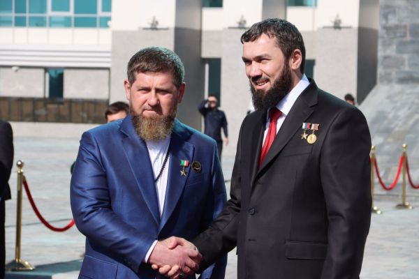 За выдающиеся заслуги перед государством: Рамзан Кадыров стал четырежды Героем