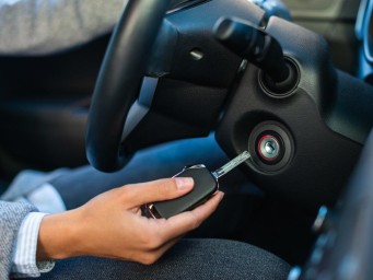 Автомеханики назвали неисправности, из-за которых машина отказывается заводиться