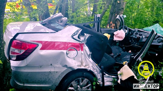 Росгвардейцы попали в реанимацию после аварии на Заповедной улице