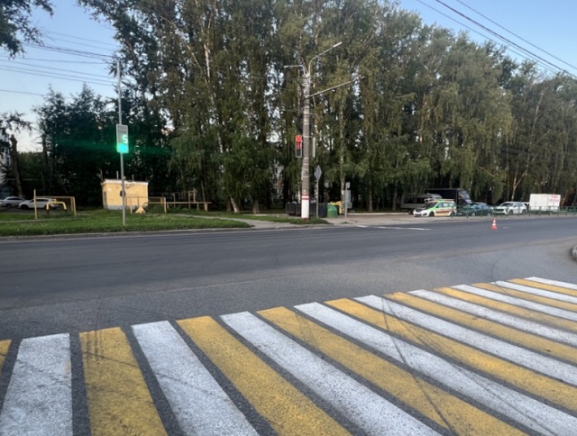 В Саранске нетрезвый пешеход пошел "на красный" и угодил под "Шевроле Нива"