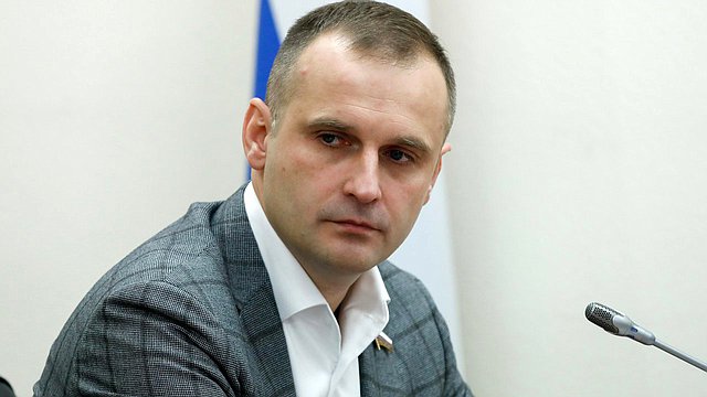 Сергей Леонов: закон о закреплении медкадров отвечает потребностям пациентов