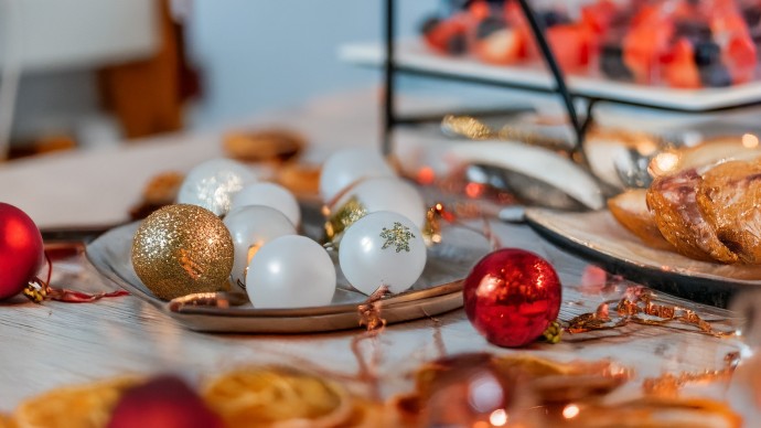 Эксперт по этикету объяснила, когда уместно начинать поздравлять с наступающим Новым годом Эксперт по этикету объяснила, когда уместно начинать поздравлять с наступающим Новым годом