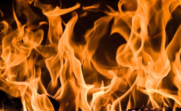 Пенсионер погиб при пожаре в Охинском районе