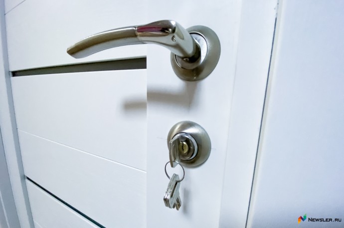 В Кирове  приставы арестовали квартиру за долги по коммуналке