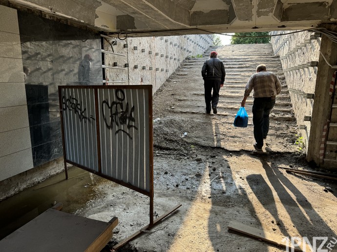 Бесконечный ремонт. Переход у «Электроприбора» в Пензе снова не сдали в обещанный срок – фоторепортаж