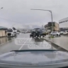 В Южно-Сахалинске трактор выехал на тротуар и едва не наехал на ребёнка