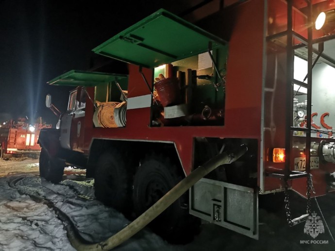 В Кировской области сгорел гараж вместе с иномаркой В Кировской области сгорел гараж вместе с иномаркой